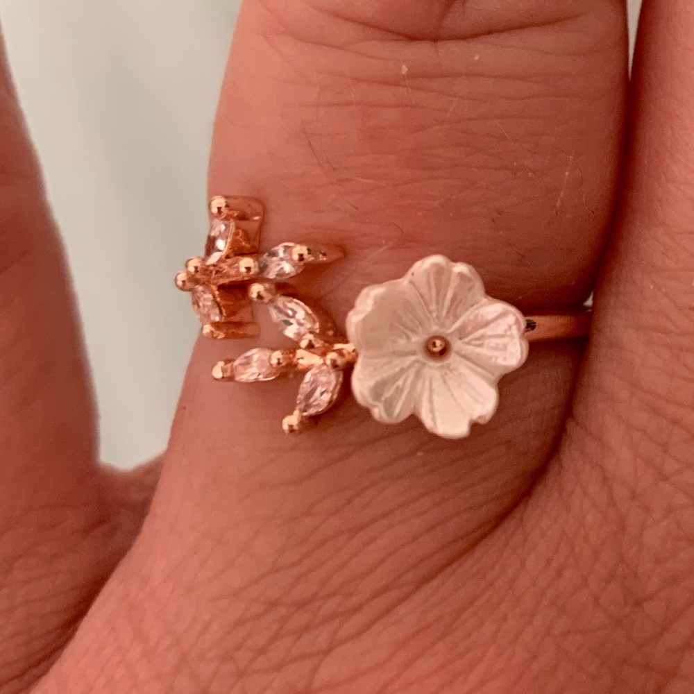 Adjustable Rose Gold Floral Ring
